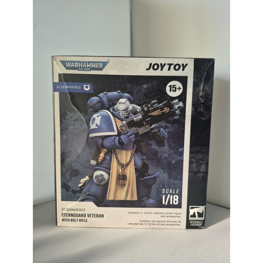 JoyToy Warhammer 40K Ultramarines Sternguard Veteran with Auto Bolt Rifle 1/18